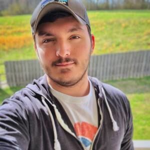 Meet your Posher, Zachary